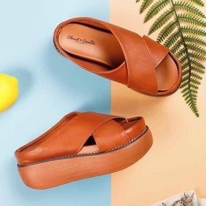 Platform Cloud Sandals